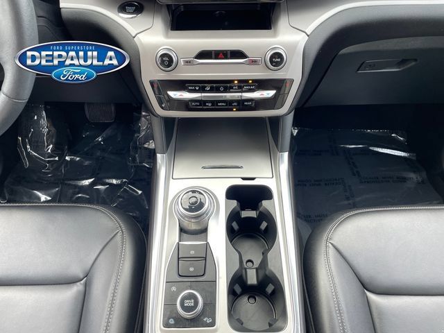 Used 2024 Ford Explorer XLT w/ Equipment Group 202A AWD/4WD image 14