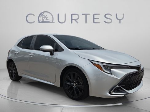 Used 2025 Toyota Corolla XSE FWD image 7