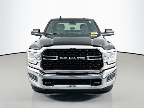 Used 2022 RAM 2500 Big Horn AWD/4WD image 2