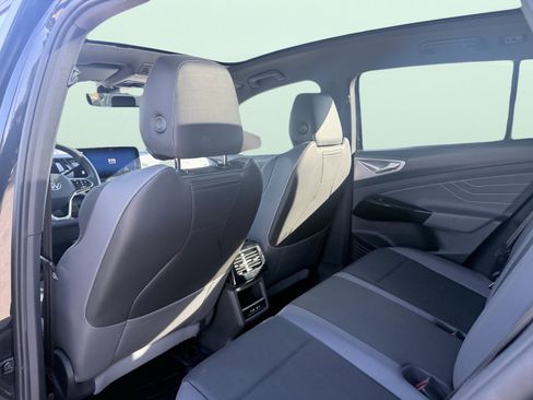 Used 2023 Volkswagen ID.4 Pro S image 16