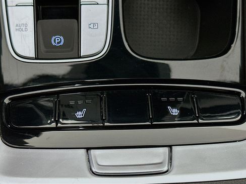 Used 2024 Hyundai Santa Cruz SEL image 25