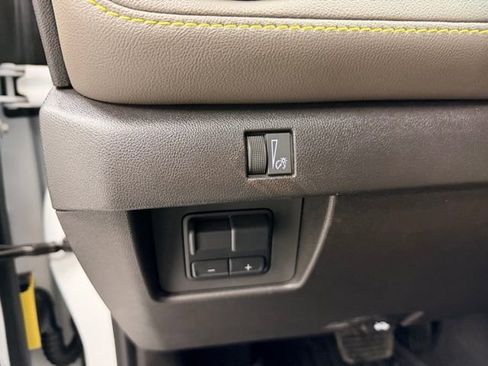 Certified 2024 Chevrolet Colorado ZR2 w/ Technology Package image 25