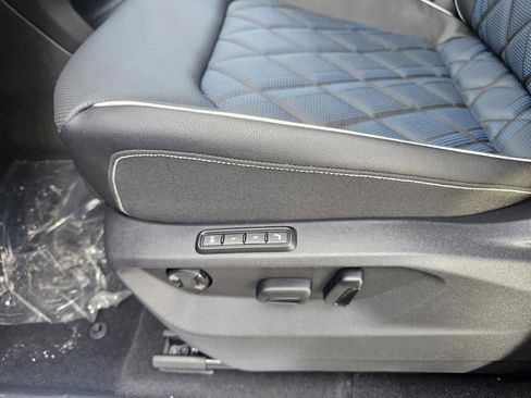 New 2026 Volkswagen Atlas Cross Sport SEL Premium R-Line image 25