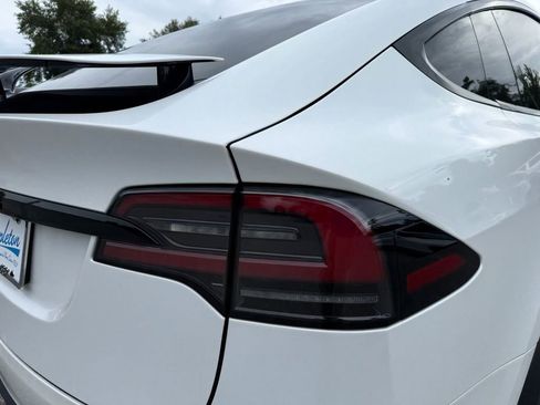 Used 2022 Tesla Model X AWD/4WD image 11