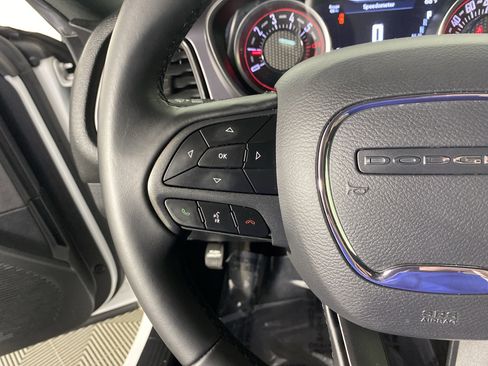 Used 2017 Dodge Challenger R/T image 20