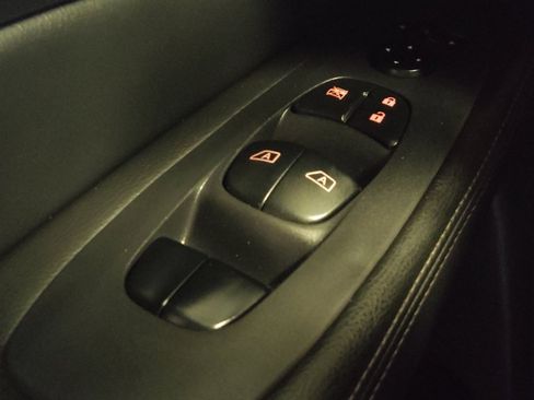 Used 2015 Nissan Pathfinder SL w/ SL Tech Package FWD image 27