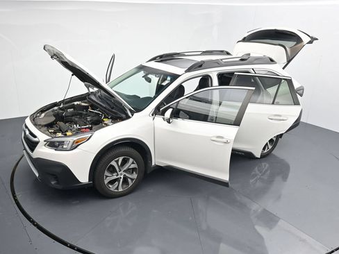 Used 2022 Subaru Outback Limited w/ Popular Package #2 AWD/4WD image 38