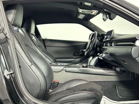 Used 2023 Toyota Supra image 11