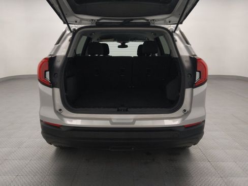 Used 2022 GMC Terrain SLE w/ Driver Convenience Package image 29