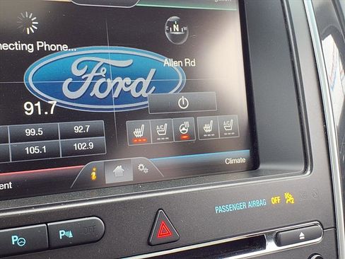 Used 2016 Ford Explorer Platinum image 5