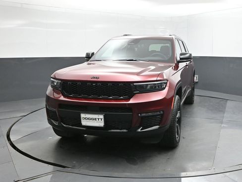 New 2025 Jeep Grand Cherokee L Limited w/ Luxury Tech Group II RWD image 30