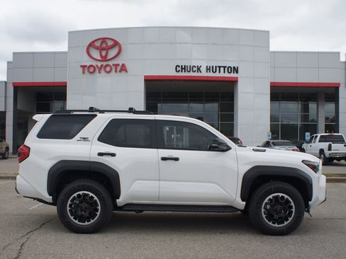 Used 2025 Toyota 4Runner TRD Off-Road image 21