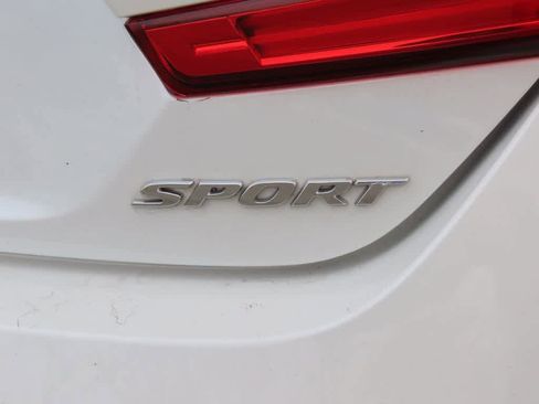 Certified 2022 Honda Accord Sport image 8