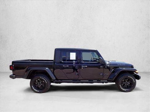 Used 2021 Jeep Gladiator Sport AWD/4WD image 5