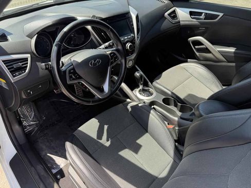 Used 2016 Hyundai Veloster w/ Option Group 02 FWD image 14