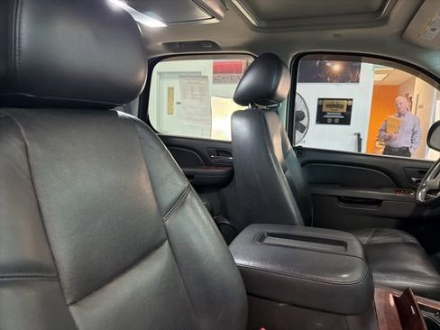 Used 2013 Chevrolet Tahoe LTZ AWD/4WD image 29