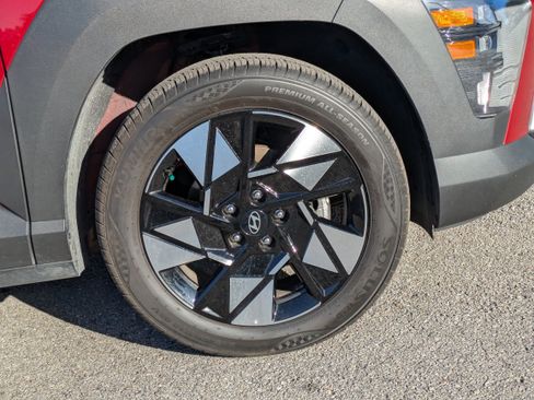 Used 2024 Hyundai Kona SEL image 11