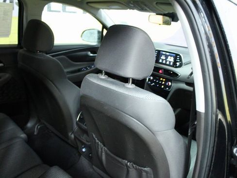 Used 2020 Hyundai Santa Fe SE image 10