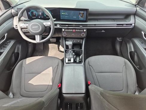 Used 2025 Hyundai Tucson SEL FWD image 25