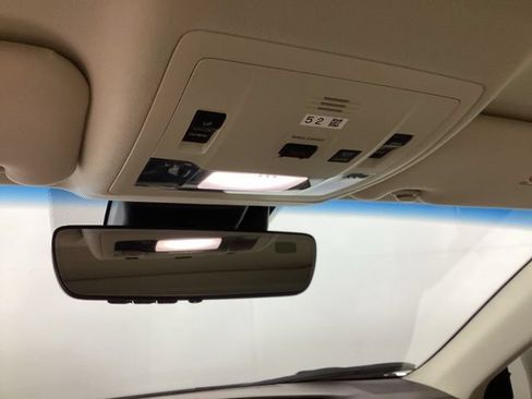 Used 2016 Lexus ES 350 w/ Premium Package w/Wood Trim FWD image 14