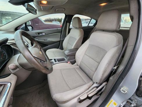 Used 2017 Chevrolet Cruze LS image 14