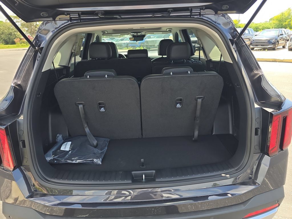 New 2026 Kia Sorento S w/ S Panoramic Sunroof Package FWD image 10