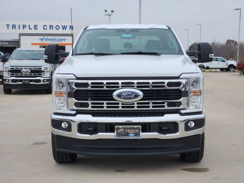 New 2026 Ford F250 XLT w/ FX4 Off-Road Package AWD/4WD image 6