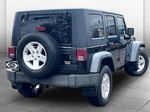 Used 2009 Jeep Wrangler Unlimited Rubicon w/ Trailer Tow Group AWD/4WD image 11