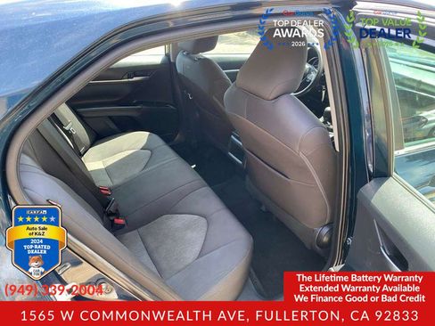 Used 2018 Toyota Camry LE FWD image 24