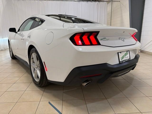 Used 2026 Ford Mustang Premium RWD image 4
