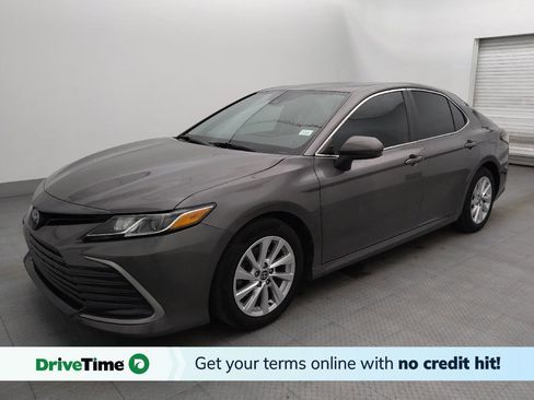 Used 2023 Toyota Camry LE image 1