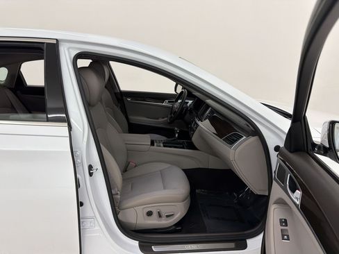 Used 2019 Genesis G80 3.8 RWD image 25