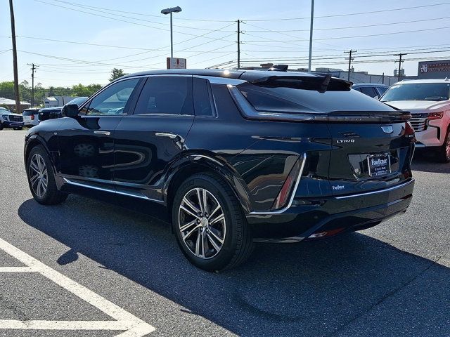Certified 2024 Cadillac Lyriq Luxury AWD/4WD image 4