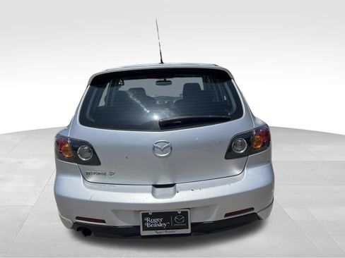Used 2006 MAZDA MAZDA3 s w/ Appearance Pkg FWD image 6