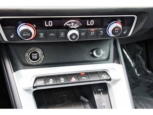 Used 2024 Audi Q3 2.0T Premium Plus w/ Premium Plus Package AWD/4WD image 26