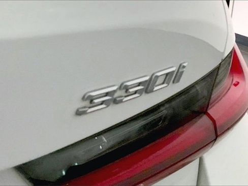 Certified 2023 BMW 330i Sedan w/ Convenience Package image 8