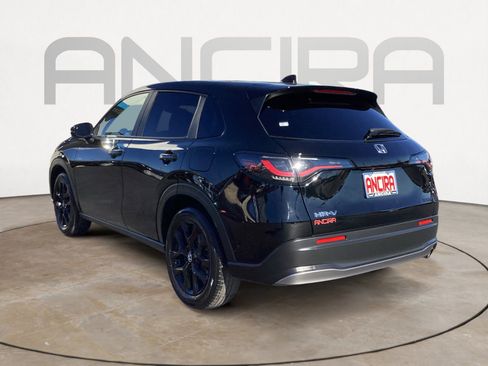 Used 2024 Honda HR-V Sport image 12