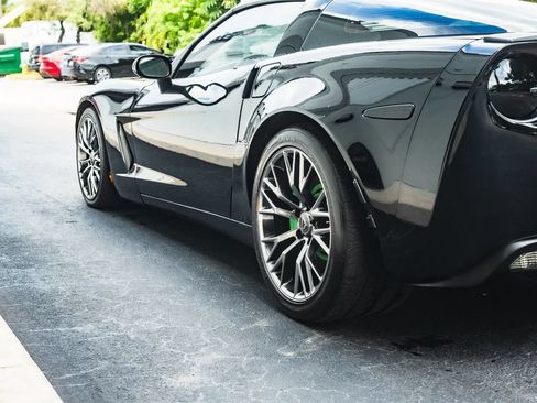 Used 2009 Chevrolet Corvette Coupe w/ Preferred Equipment Group RWD image 11