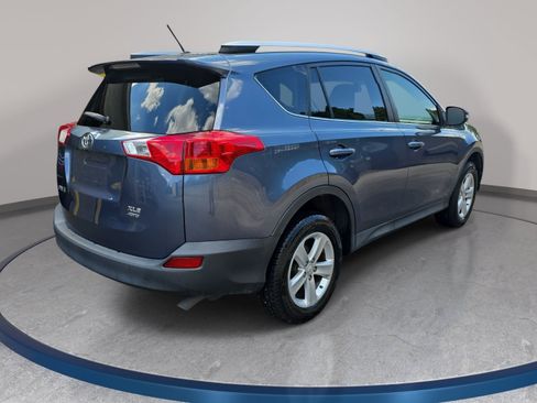 Used 2013 Toyota RAV4 XLE AWD/4WD image 5