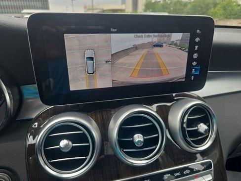 Used 2022 Mercedes-Benz GLC 300 4MATIC image 11