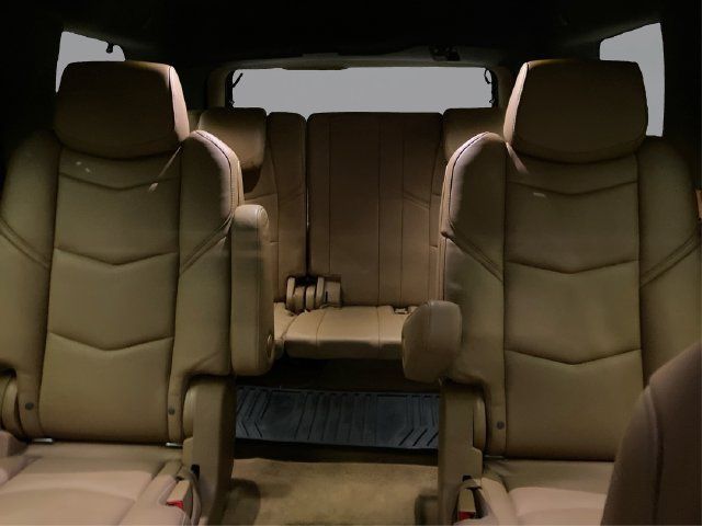 Used 2017 Cadillac Escalade Platinum AWD/4WD image 21