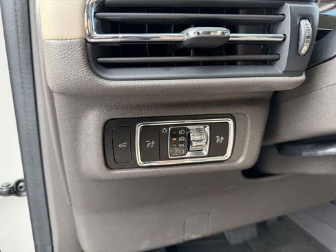 Certified 2023 Lincoln Corsair Reserve image 20