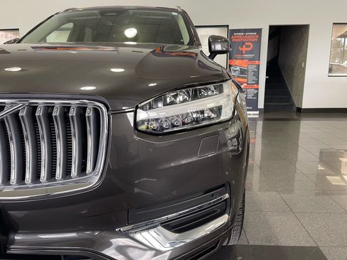 Used 2024 Volvo XC90 T8 Plus w/ Protection Package AWD/4WD image 10
