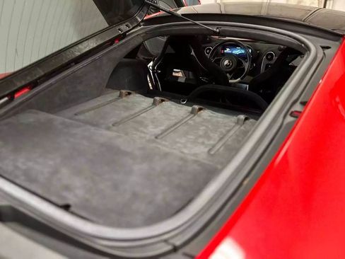 Used 2017 McLaren 570S image 17