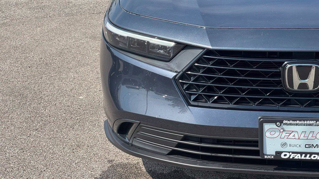 Used 2023 Honda Accord EX image 6