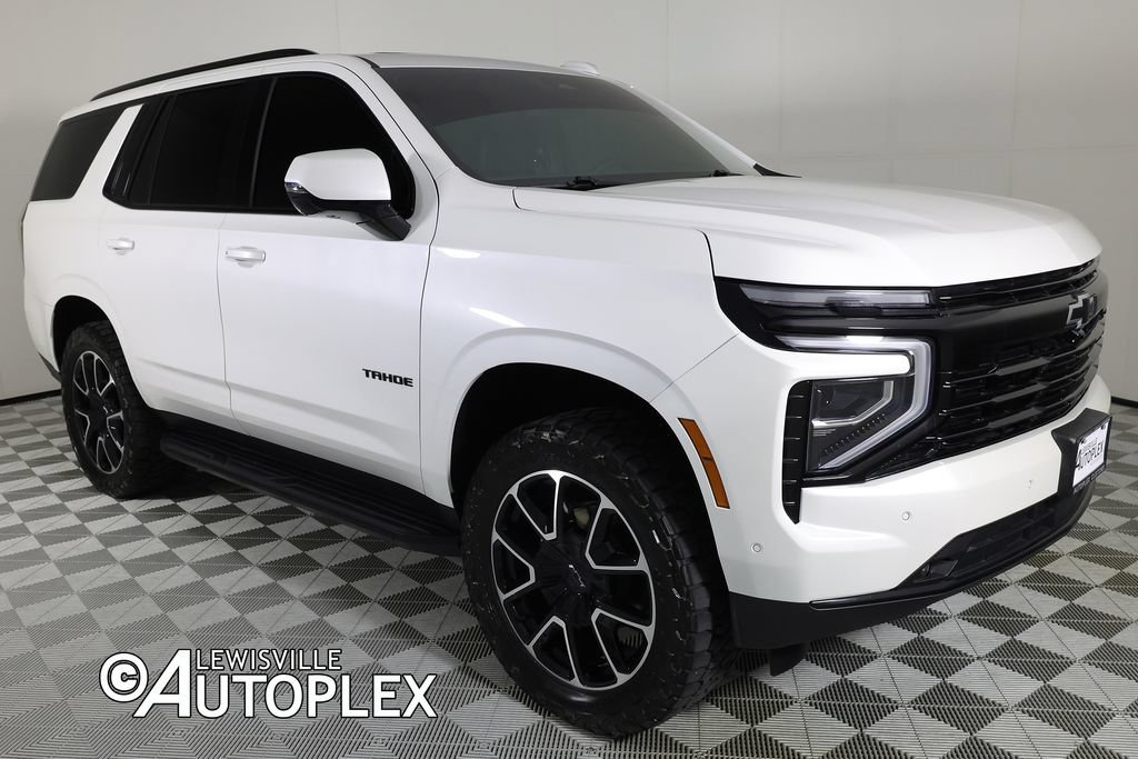 Used 2025 Chevrolet Tahoe RST w/ Comfort Package AWD/4WD image 3