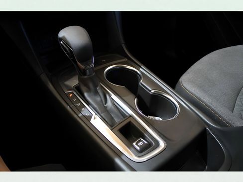 Used 2023 Chevrolet Equinox LS image 26