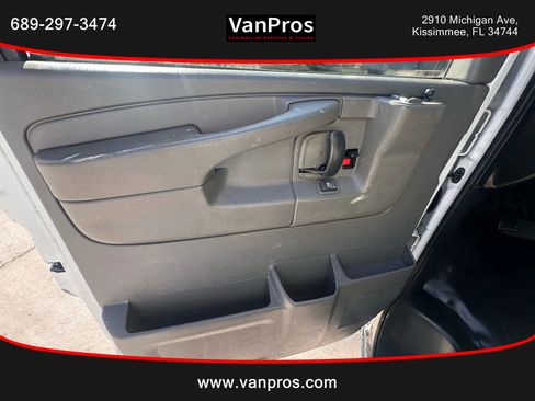 Used 2006 Chevrolet Express 3500 image 8