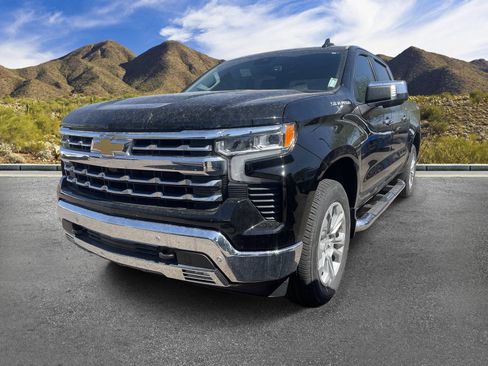 Used 2025 Chevrolet Silverado 1500 LTZ AWD/4WD image 2