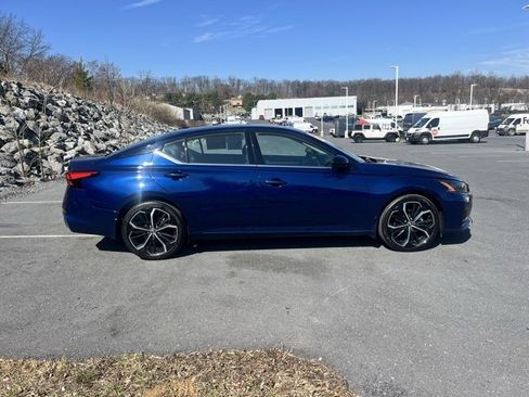 Certified 2024 Nissan Altima 2.5 SR w/ SR Premium Package image 8